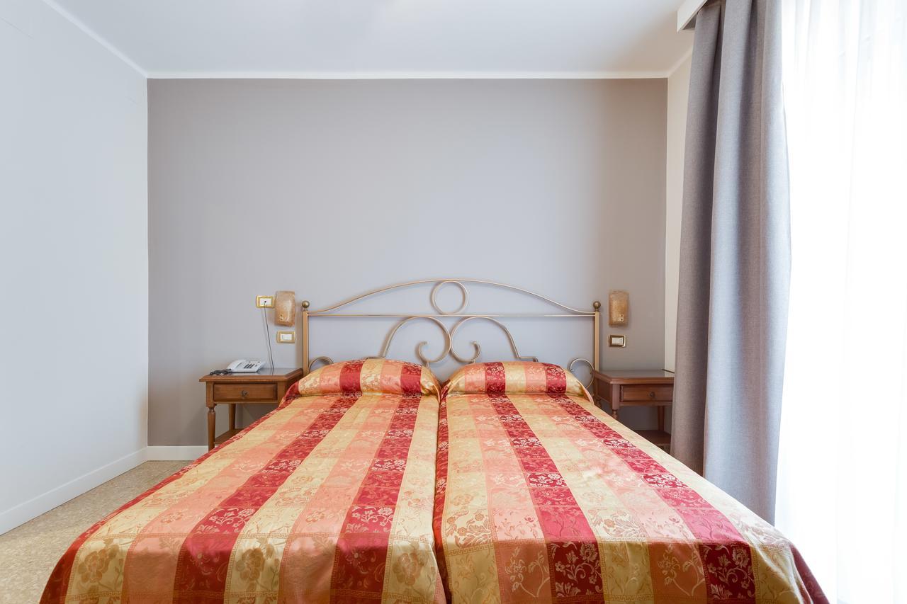 Hotel Europa Γκάρντα Εξωτερικό φωτογραφία
